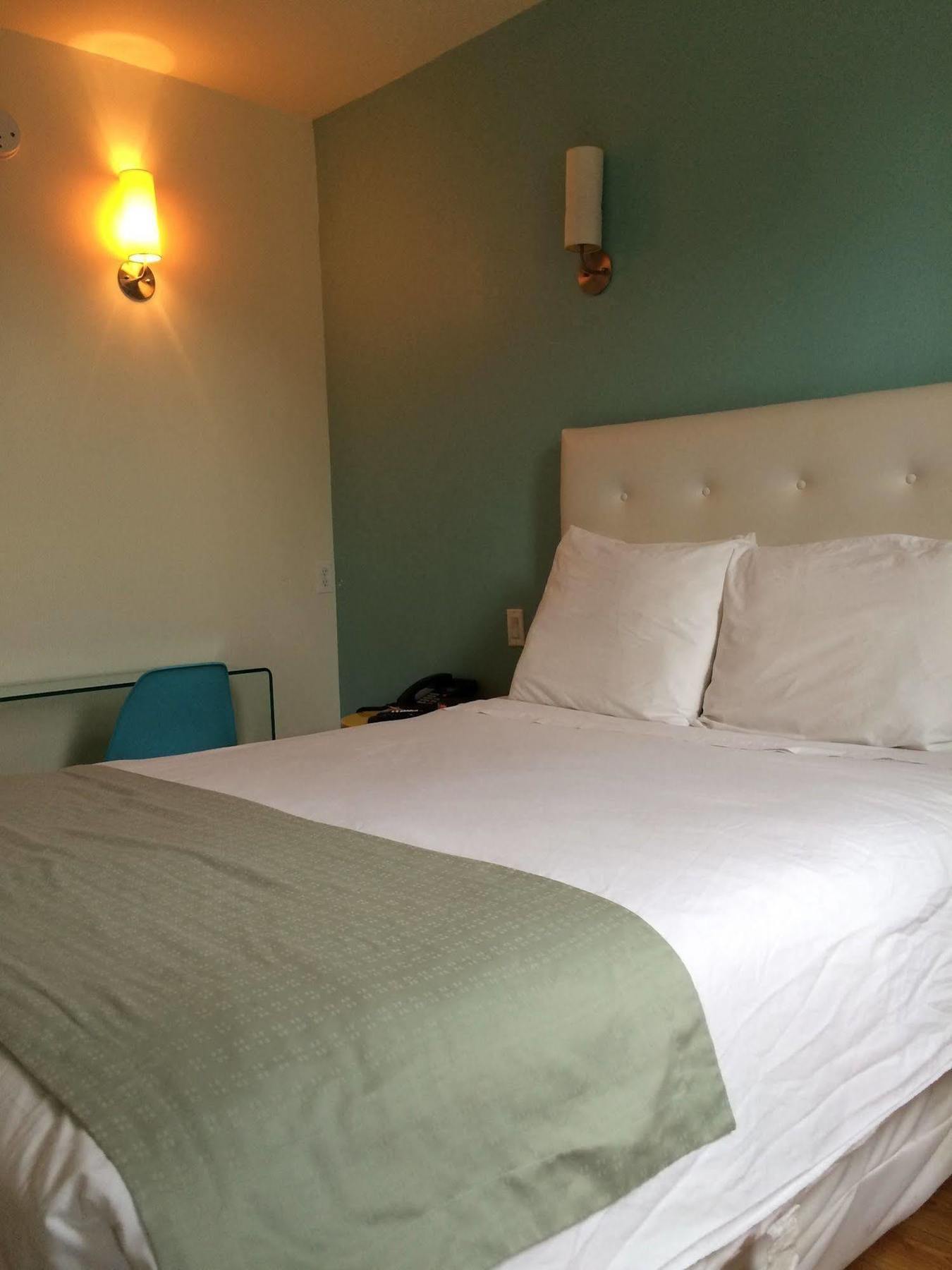 Royal Oak Inn Торонто Екстер'єр фото